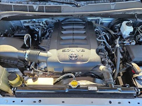 Used 2015 Toyota Sequoia SR5 image 24