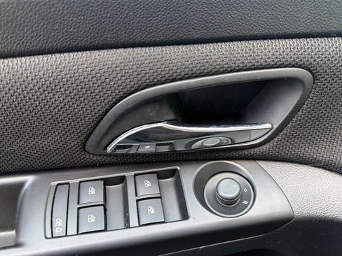 Used 2014 Chevrolet Cruze LT w/ All-Star Edition FWD image 11