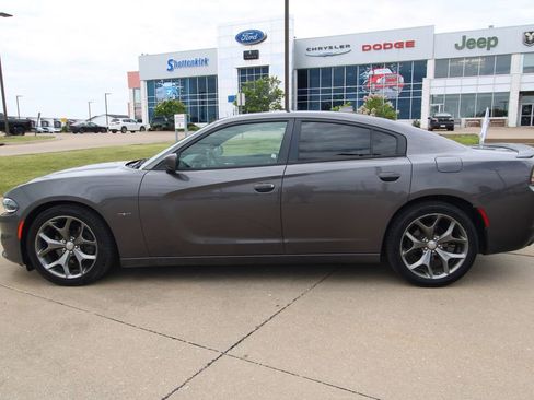 Used 2016 Dodge Charger R/T w/ Navigation & Travel Group RWD image 15