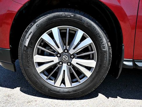Used 2017 Nissan Pathfinder S FWD image 10