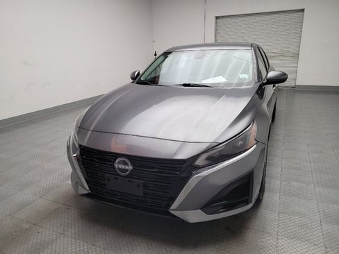 Used 2023 Nissan Altima 2.5 SV image 15