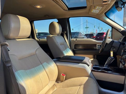 Used 2014 Ford F150 Lariat w/ Lariat Chrome Package image 10