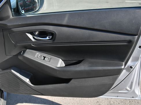 Used 2023 Honda Accord EX image 39