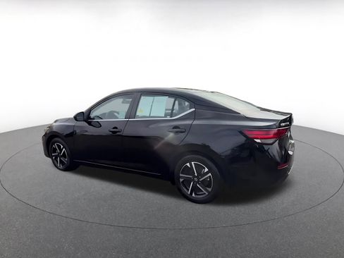 Used 2025 Nissan Sentra SV image 10