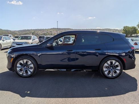 New 2026 BMW iX xDrive60 image 5