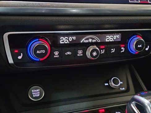 Used 2019 Audi Q3 2.0T Prestige w/ Prestige Package image 15