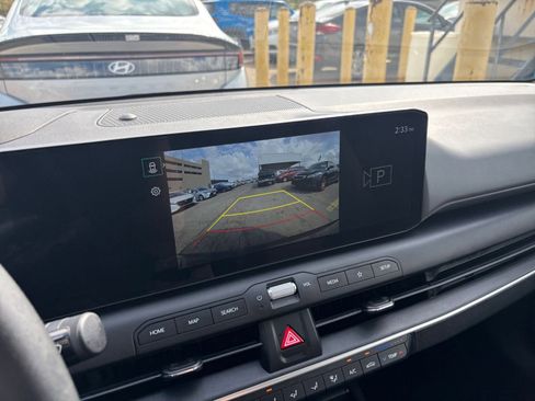 Used 2025 Kia K4 LXS image 22