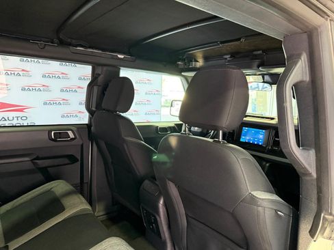 Used 2022 Ford Bronco Big Bend w/ Sasquatch Package image 45