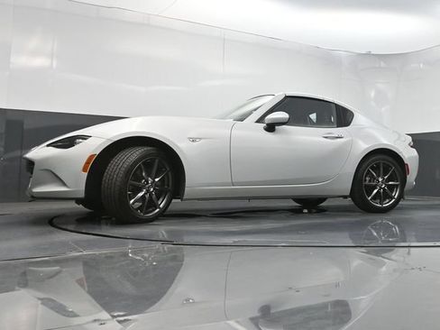 Used 2019 MAZDA MX-5 Miata RF Grand Touring RWD image 26