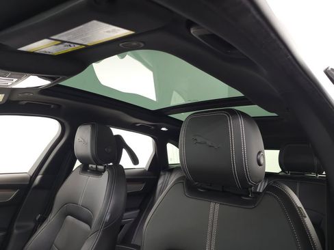 Used 2025 Jaguar F-PACE R-Dynamic S AWD/4WD image 19