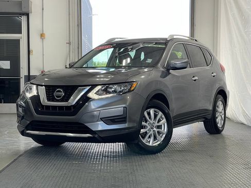 Used 2018 Nissan Rogue SV FWD image 2