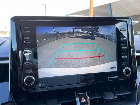 Used 2021 Toyota Corolla LE image 26