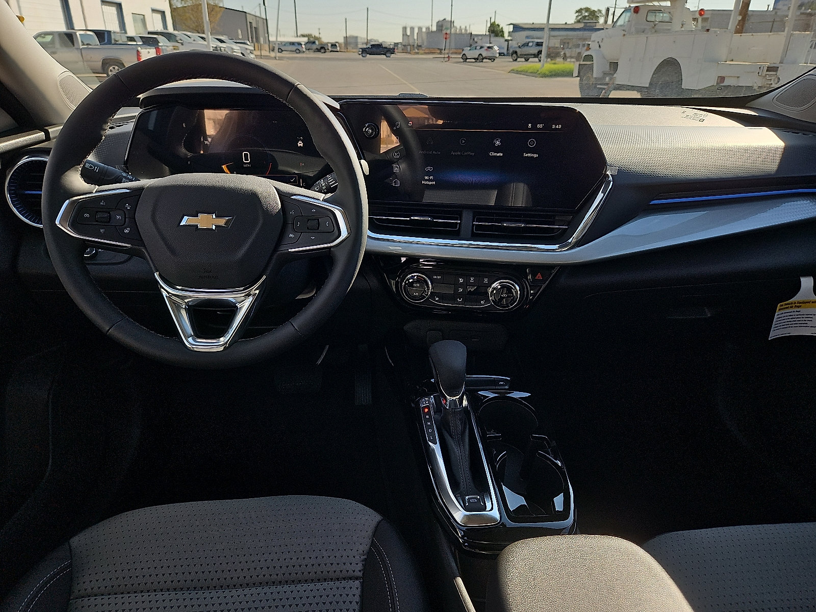 New 2026 Chevrolet Trax LT w/ LT Convenience Package FWD image 11