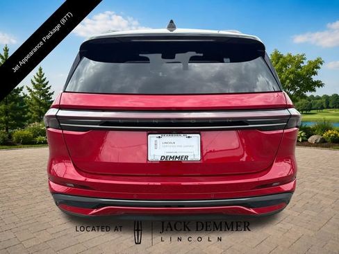 Used 2024 Lincoln Nautilus Reserve w/ Equipment Group 202A AWD/4WD image 5