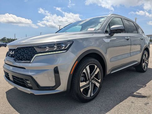 Certified 2023 Kia Sorento SX Prestige AWD/4WD image 8