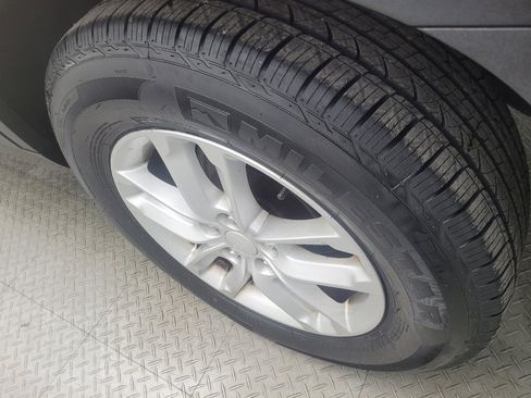 Used 2015 Kia Sorento LX image 31