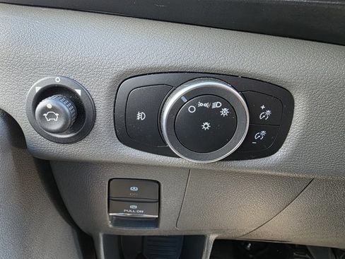 Used 2024 Ford Transit 250 w/ Exterior Upgrade Package image 8