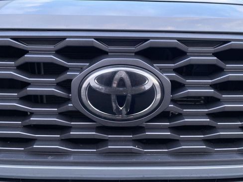 Used 2020 Toyota Tacoma SR5 image 21