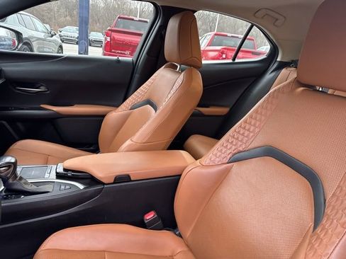 Used 2020 Lexus UX 250h w/ Premium Package image 11