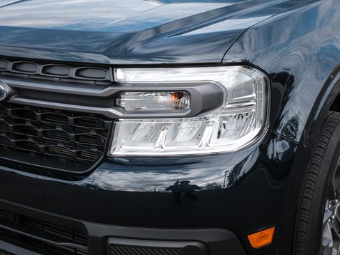 Used 2023 Ford Maverick XLT image 6