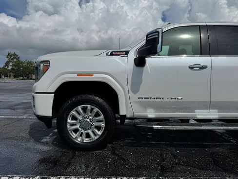 Used 2020 GMC Sierra 2500 Denali w/ Denali Ultimate Package AWD/4WD image 10