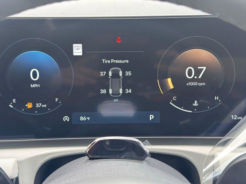 New 2026 Hyundai Tucson Limited image 32