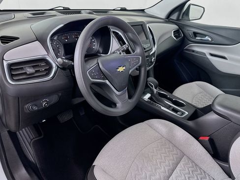 Used 2022 Chevrolet Equinox LT FWD image 9
