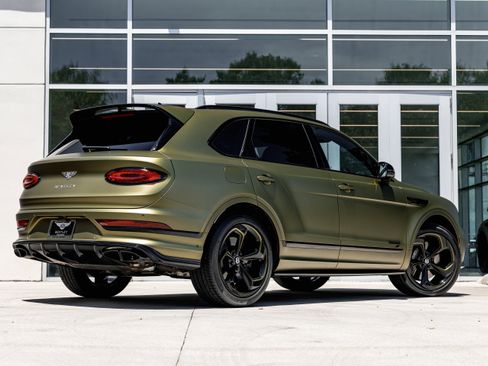 Used 2024 Bentley Bentayga image 14