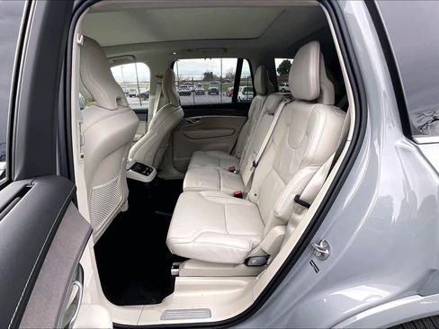 New 2026 Volvo XC90 T8 Ultra image 12
