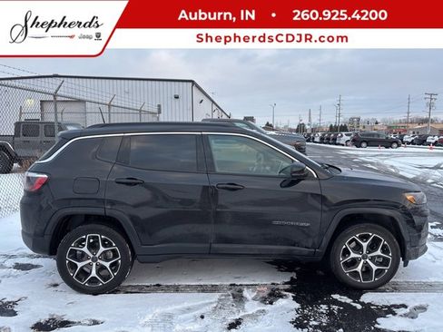 Used 2025 Jeep Compass Limited w/ Sun & Sound Group image 1