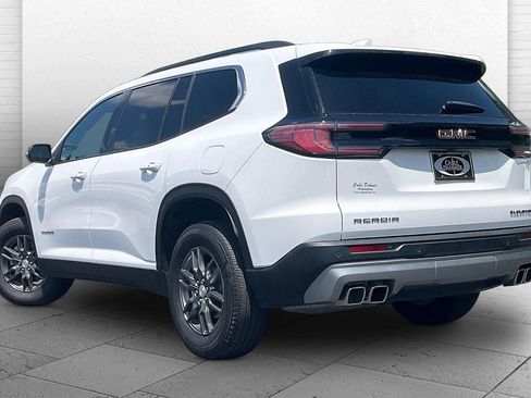 Used 2025 GMC Acadia Elevation FWD image 11