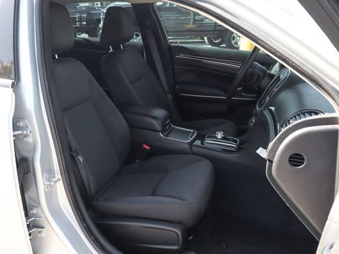Used 2023 Chrysler 300 Touring w/ Sport Appearance Package RWD image 36