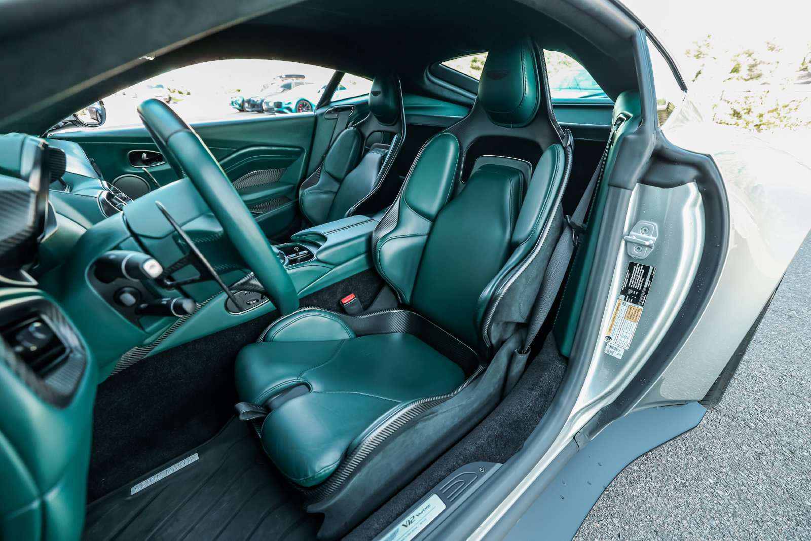 Used 2023 Aston Martin V12 Vantage RWD image 26