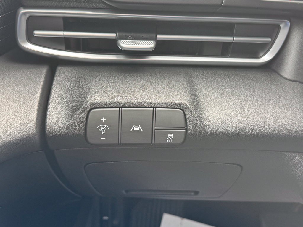 Used 2023 Hyundai Elantra SEL FWD image 35