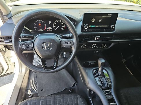 Used 2023 Honda HR-V LX image 15