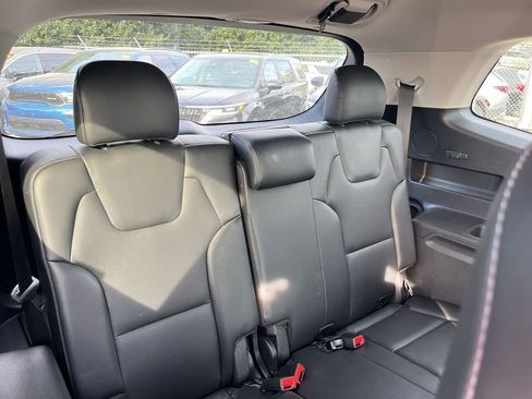 Used 2025 Kia Telluride S FWD image 29