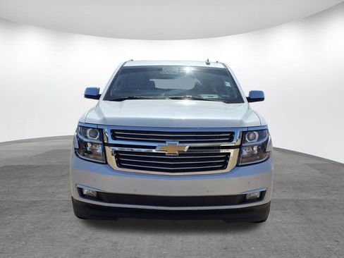 Used 2016 Chevrolet Suburban LTZ image 2