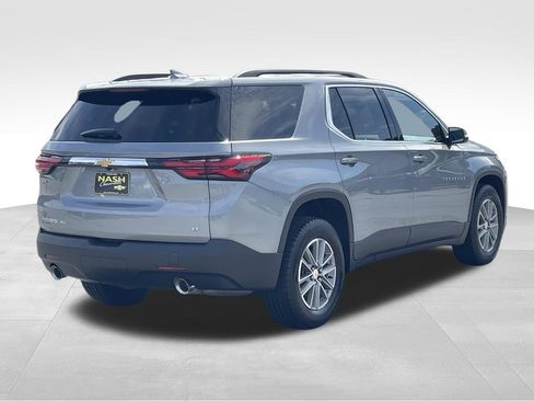 Used 2023 Chevrolet Traverse LT AWD/4WD image 3