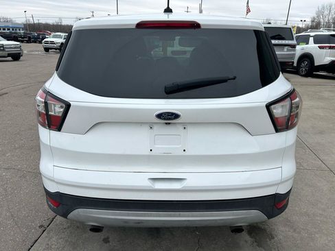 Used 2017 Ford Escape SE image 6