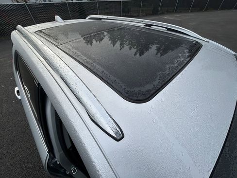 Used 2020 Chevrolet Equinox Premier image 28