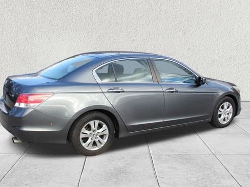Used 2010 Honda Accord LX-P image 8