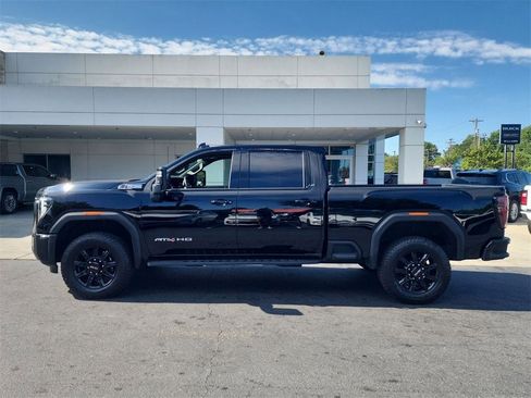 Certified 2025 GMC Sierra 2500 AT4 w/ AT4 Premium Plus Package image 6