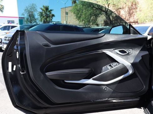 Used 2022 Chevrolet Camaro LT RWD image 31