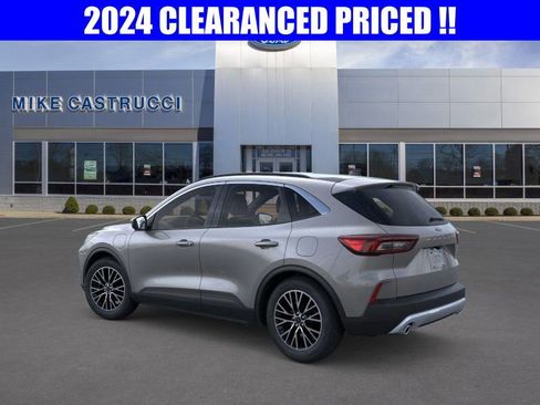 New 2024 Ford Escape SE image 4