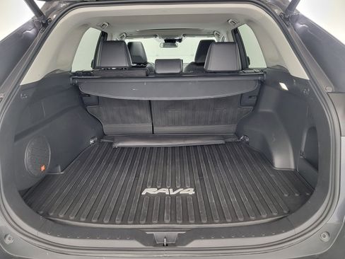 Used 2023 Toyota RAV4 XLE Premium AWD/4WD image 33