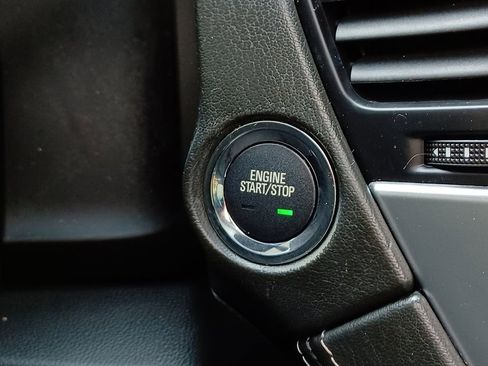 Used 2019 Chevrolet Tahoe LT w/ Luxury Package image 19