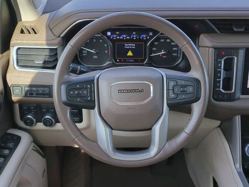 Used 2021 GMC Yukon XL Denali w/ Denali Ultimate Package image 25