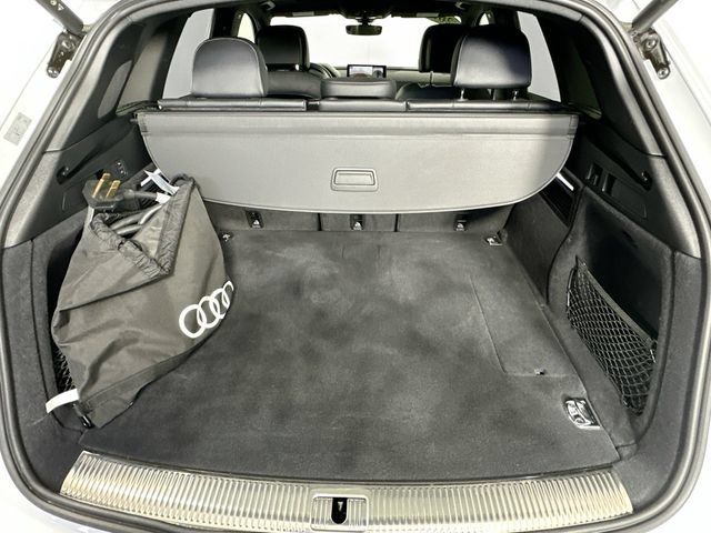 Used 2024 Audi Q5 e Premium Plus w/ Premium Plus Package AWD/4WD image 32