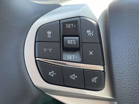 New 2026 Ford Explorer Active RWD image 21