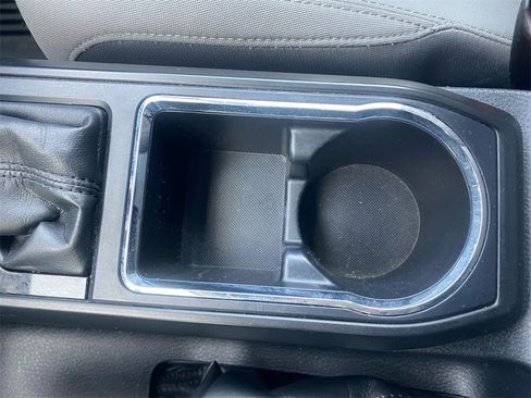 Used 2019 Toyota Tacoma SR image 24